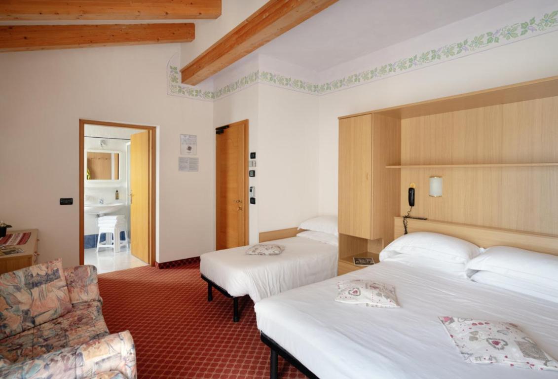 Hotel Villa Emma Madonna di Campiglio Exterior photo
